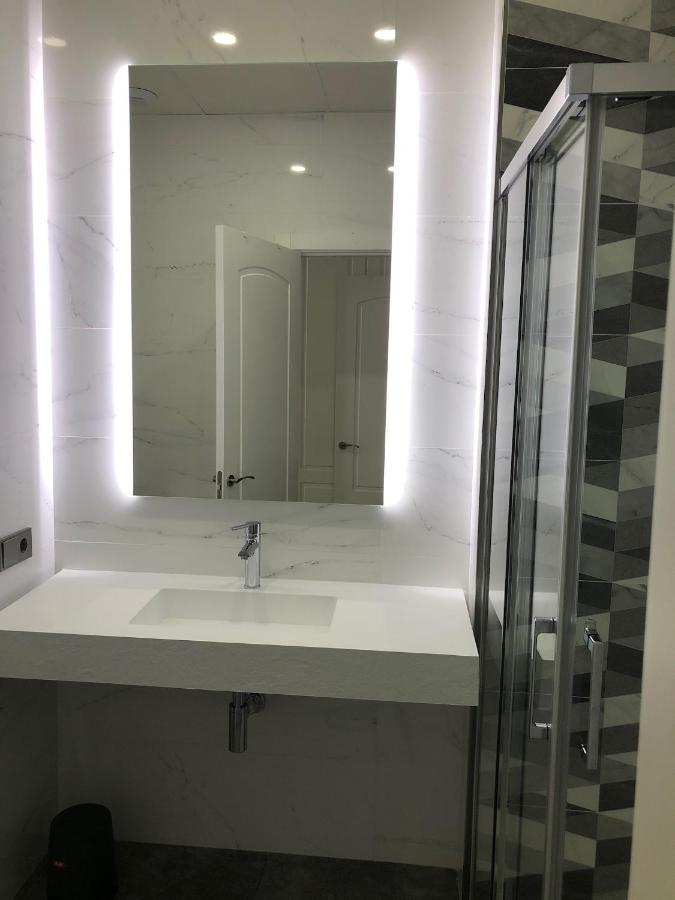 Piso Deluxe En Pleno Centro - San Juan 39 Apartment ซันลูการ์เดบาร์ราเมดา ภายนอก รูปภาพ