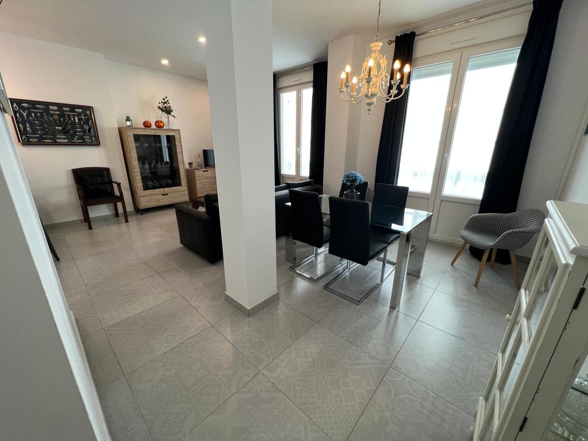 Piso Deluxe En Pleno Centro - San Juan 39 Apartment ซันลูการ์เดบาร์ราเมดา ภายนอก รูปภาพ