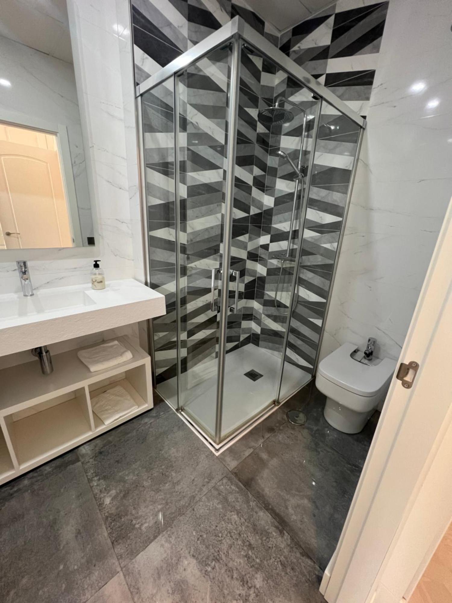 Piso Deluxe En Pleno Centro - San Juan 39 Apartment ซันลูการ์เดบาร์ราเมดา ภายนอก รูปภาพ